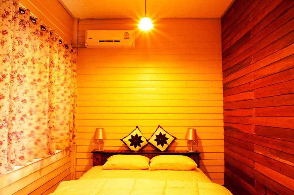 Bed and Breakfast Ban Boonchu Phra Nakhon Si Ayutthaya Zimmer foto