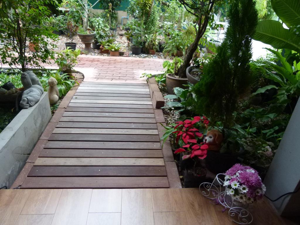 Bed and Breakfast Ban Boonchu Phra Nakhon Si Ayutthaya Exterior foto